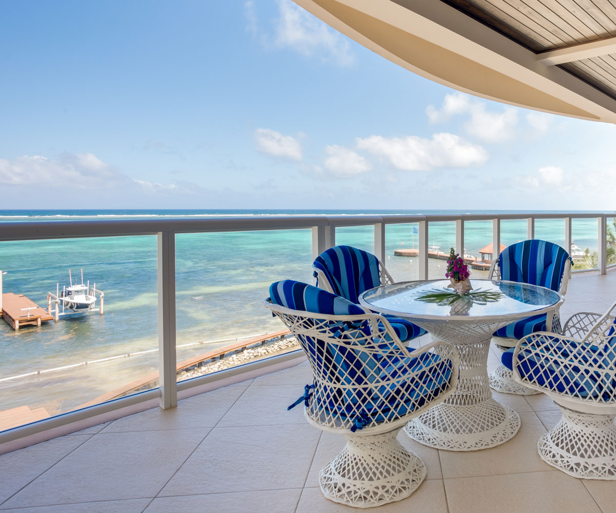 Ambergris Caye Belize 1 Bedroom Oceanfront Deluxe Plus Condos