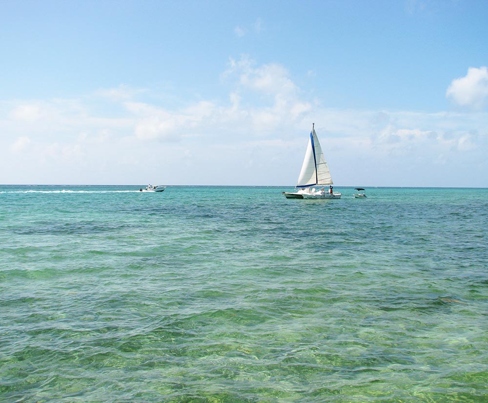Belize Sailing Tours | San Pedro Sailing Adventures